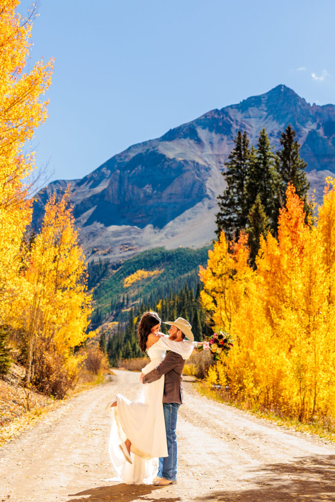 fall elopement in Telluride