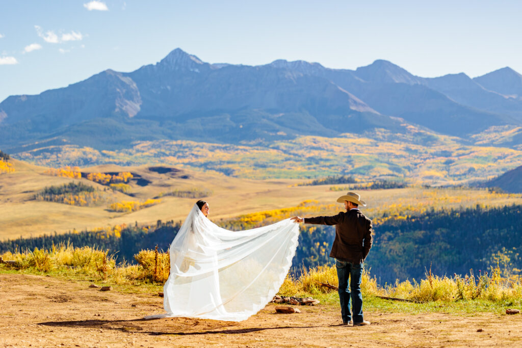 fall elopement in Telluride