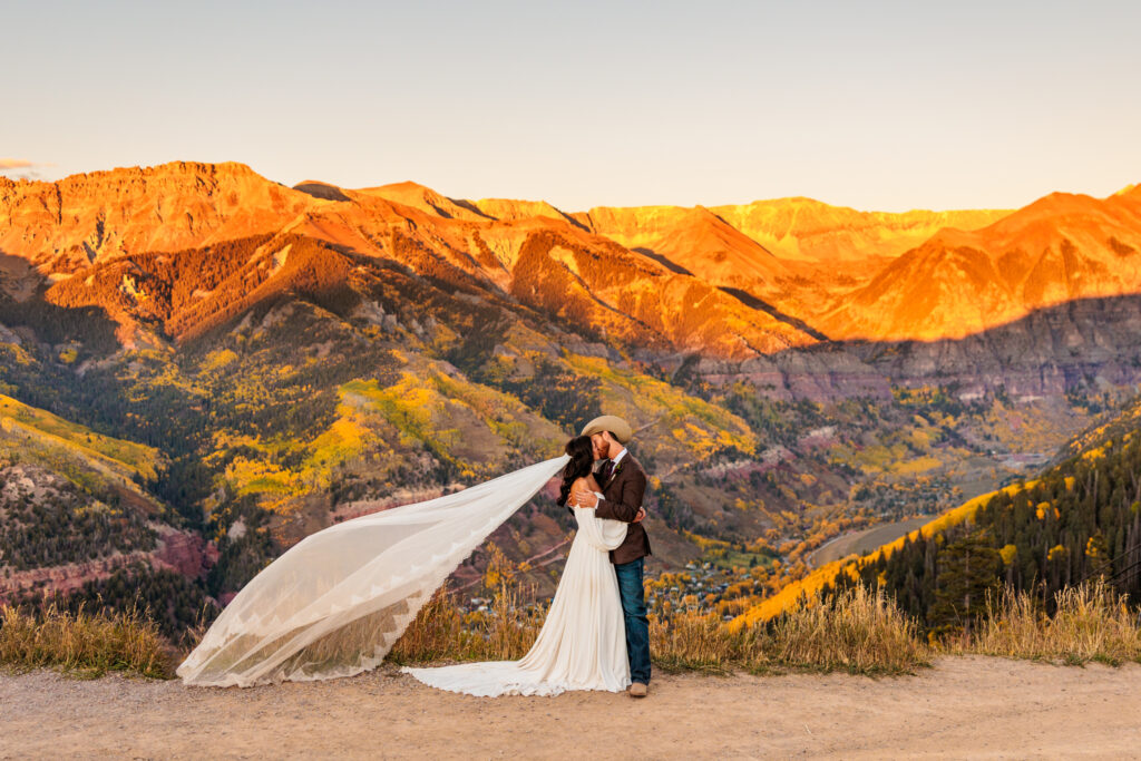 fall elopement in Telluride